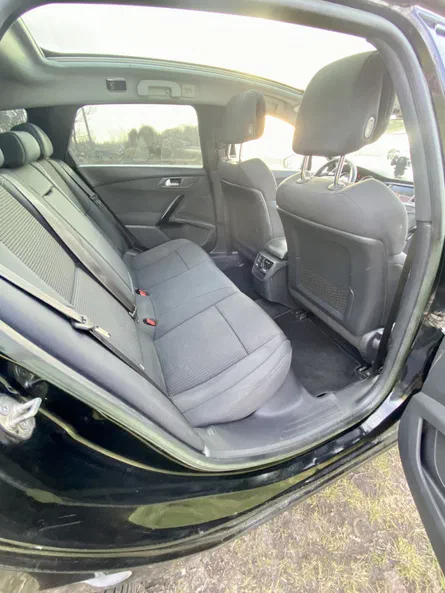 Peugeot 508 2011 - 12