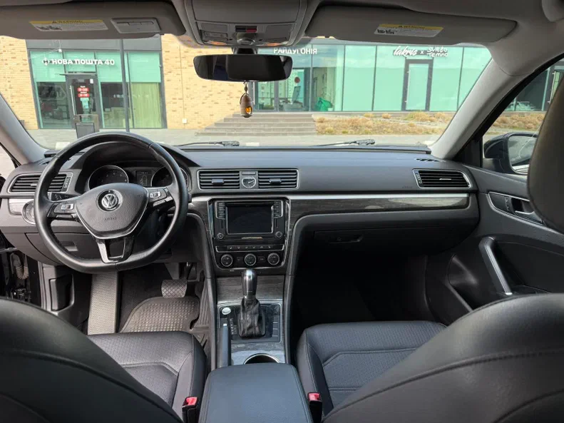 Volkswagen Passat 2016 - 13