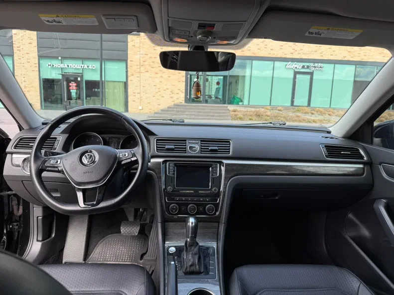 Volkswagen Passat 2016 - 14