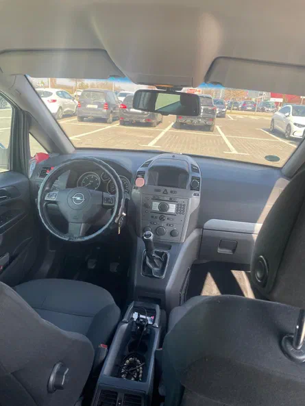 Opel Zafira 2007 - 28