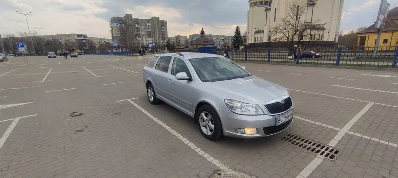 Skoda Octavia 2011 - 6