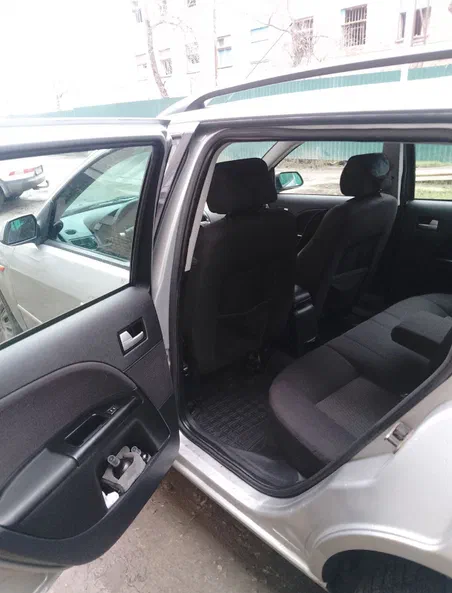 Ford Mondeo 2002 - 40