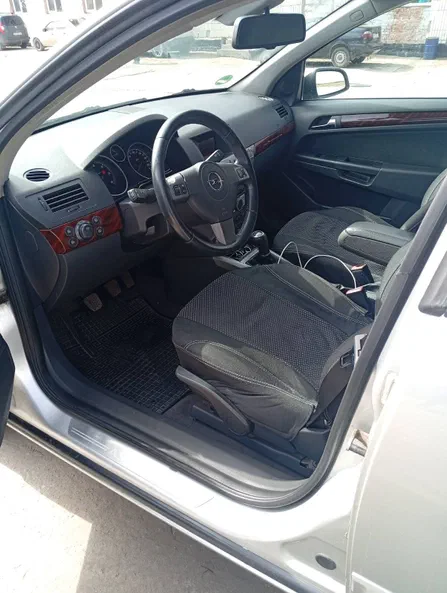 Opel Astra 2004 - 6