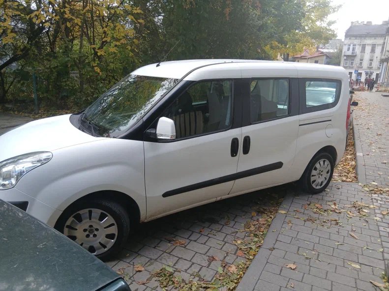 Fiat Doblo 2011