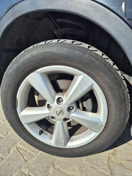 Nissan Qashqai 2010 - 11