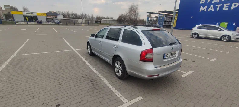Skoda Octavia 2011 - 7