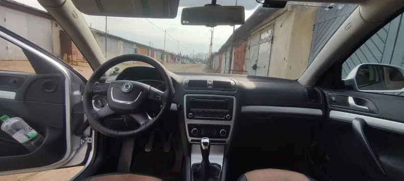 Skoda Octavia 2011 - 13