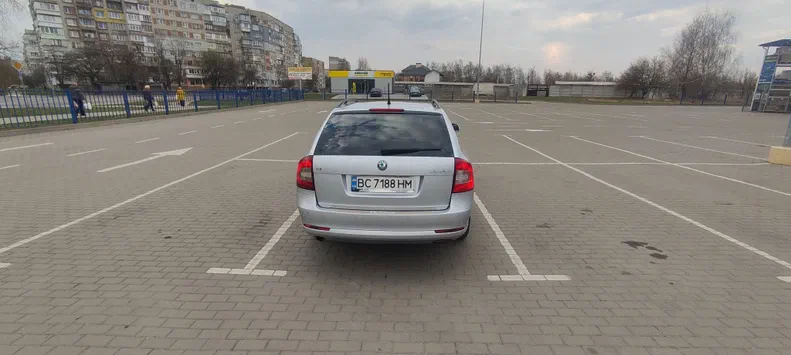 Skoda Octavia 2011 - 10