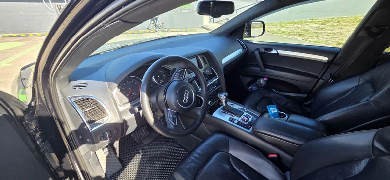Audi Q7 2014 - 6