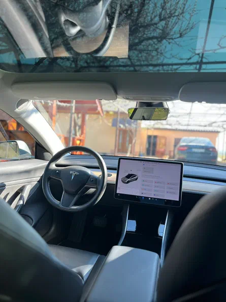 Tesla Model 3 2018 - 26