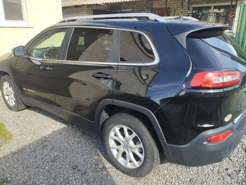 Jeep Cherokee 2017 - 11