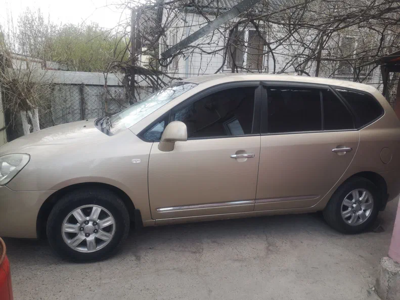 Kia Carens 2008