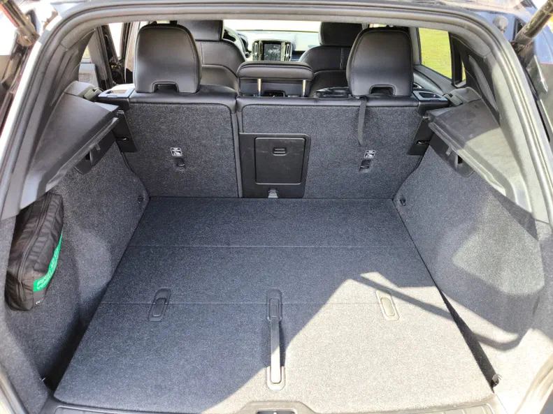 Volvo XC40 2021 - 17