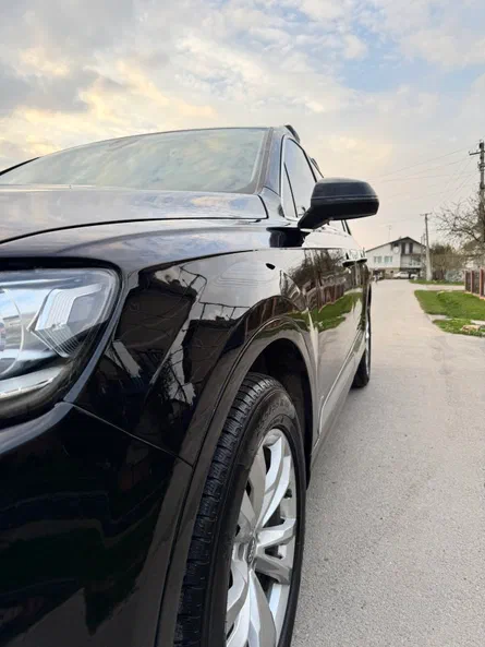 Audi Q7 2018 - 17