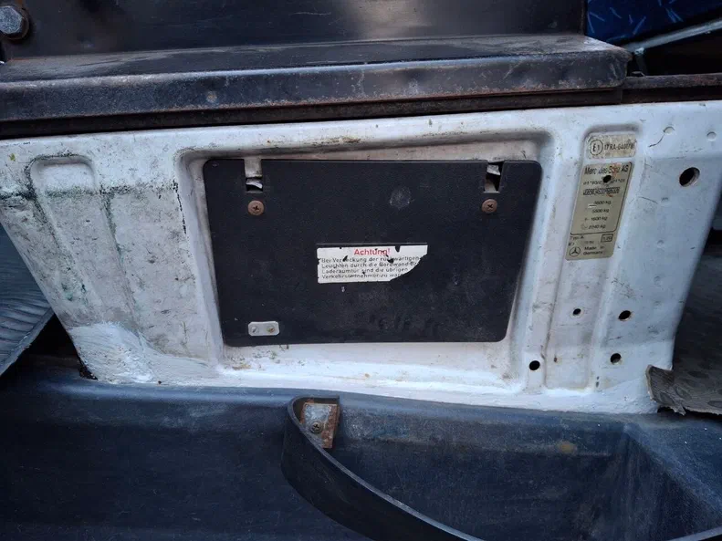 Mercedes-Benz 312D 1998 - 21