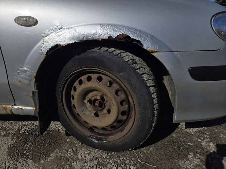 Nissan Almera 2001 - 9