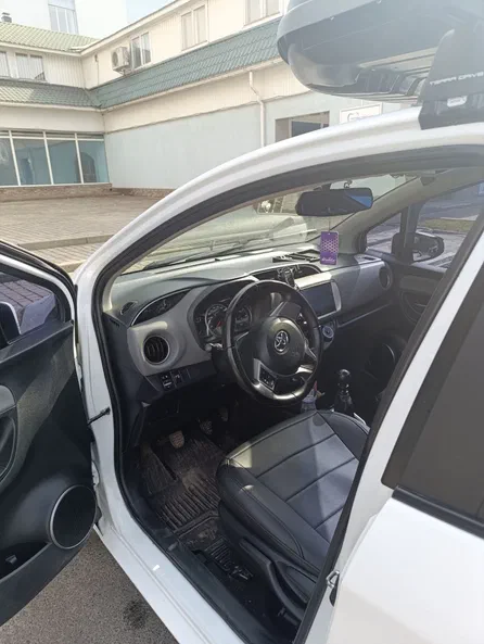 Toyota Yaris 2014 - 6