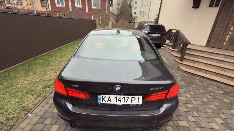 BMW 5 серія 2019 - 23