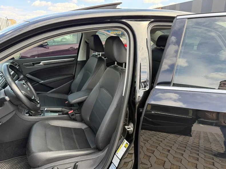 Volkswagen Passat 2016 - 17