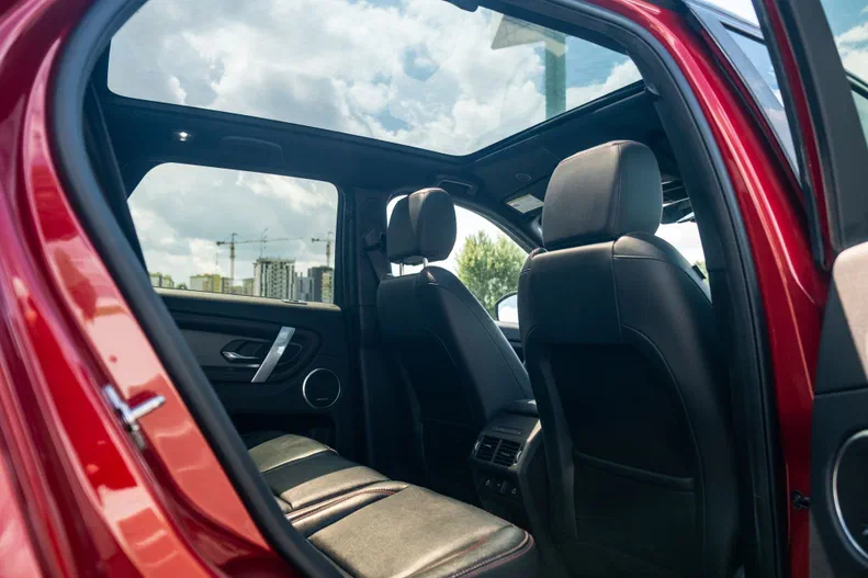 Land Rover Discovery Sport 2021 - 12