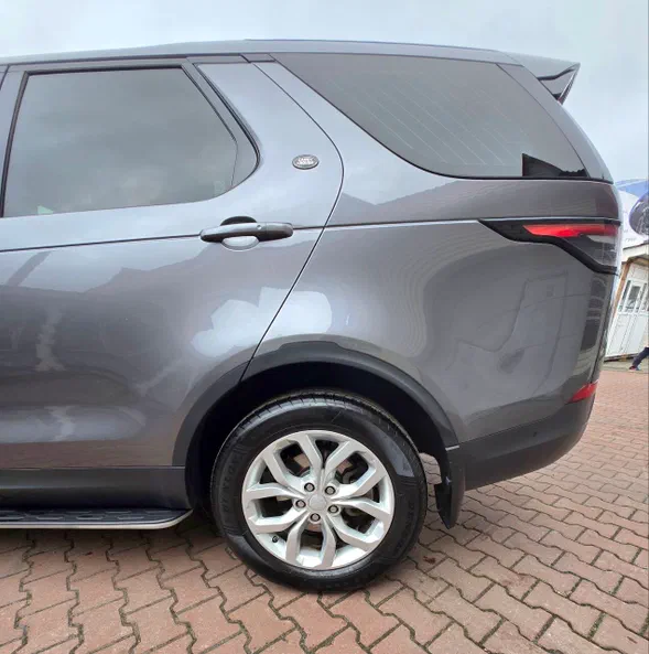Land Rover Discovery 2018 - 6