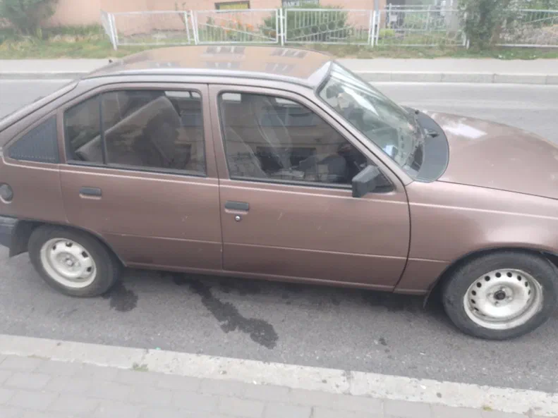 Opel Kadett 1987 - 6