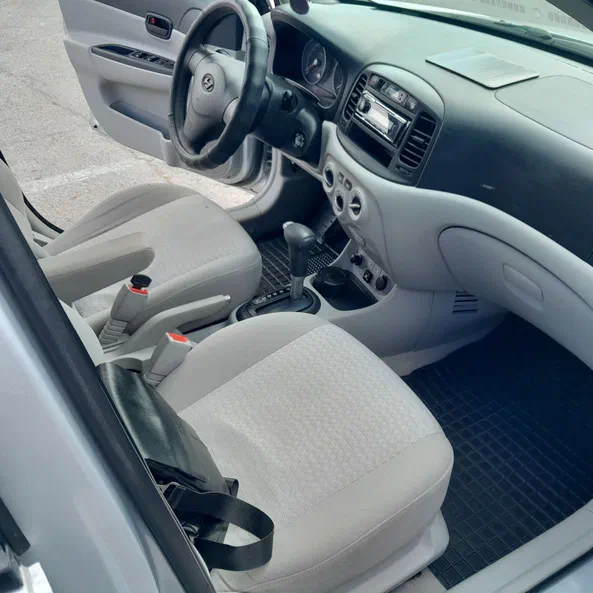 Hyundai Accent 2008 - 19