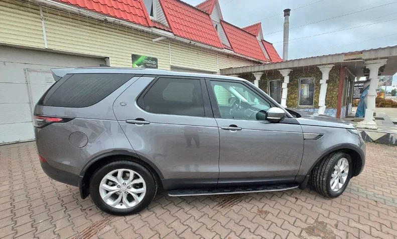 Land Rover Discovery 2018