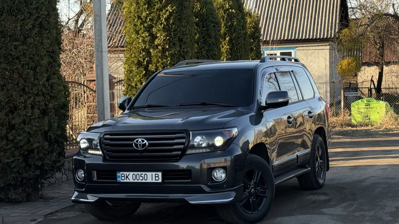 Toyota Land Cruiser 2012