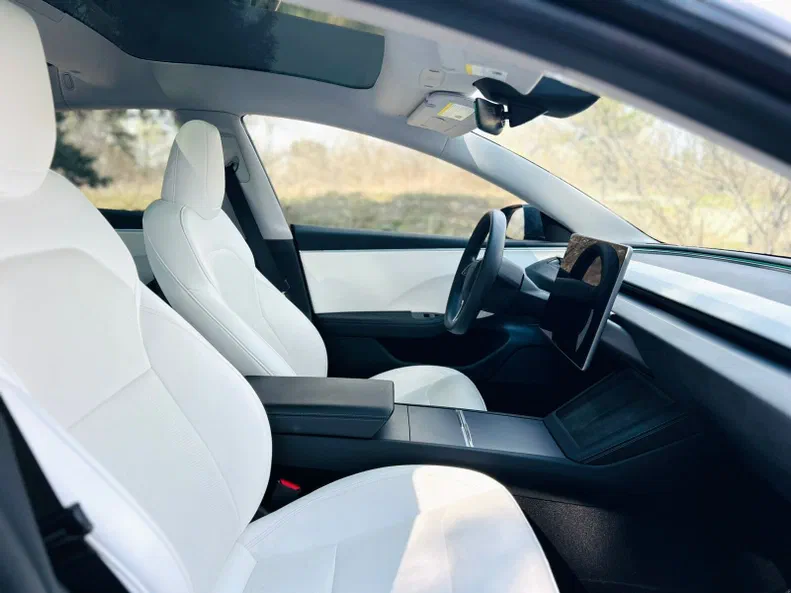 Tesla Model 3 2024 - 7