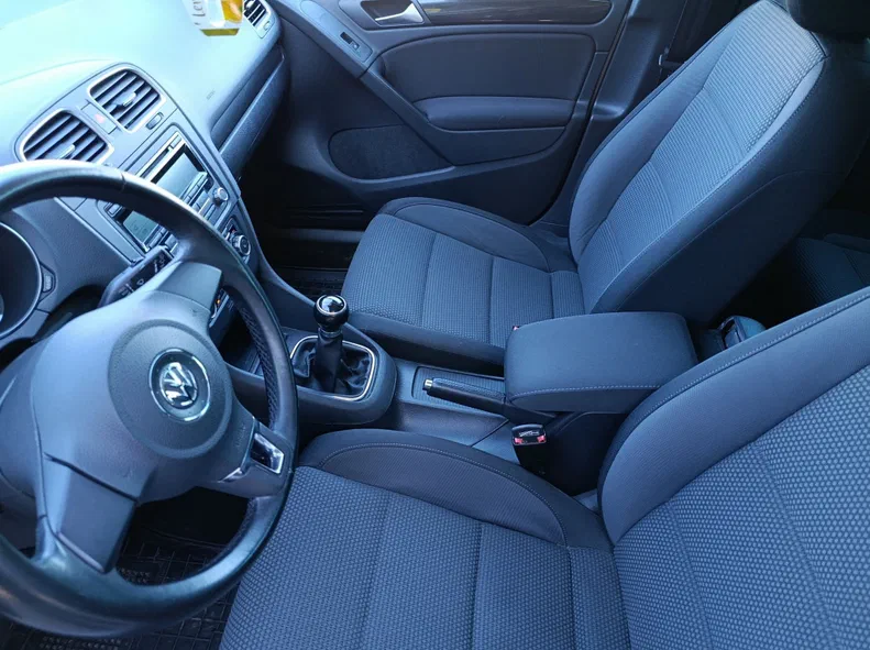 Volkswagen Golf 2009 - 7