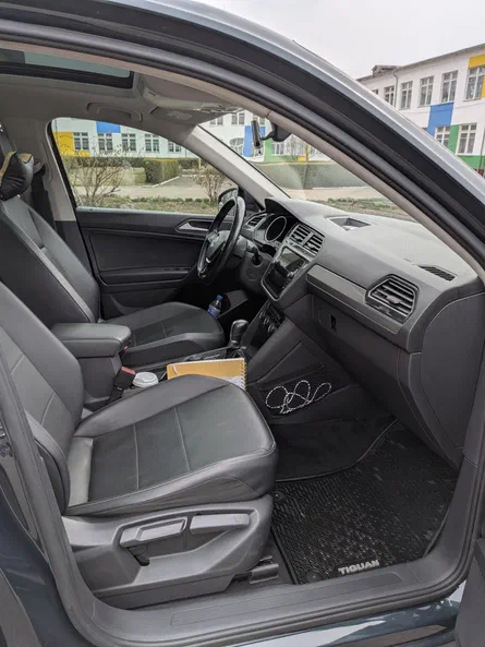 Volkswagen Tiguan 2018 - 17