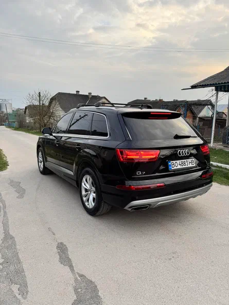 Audi Q7 2018 - 13