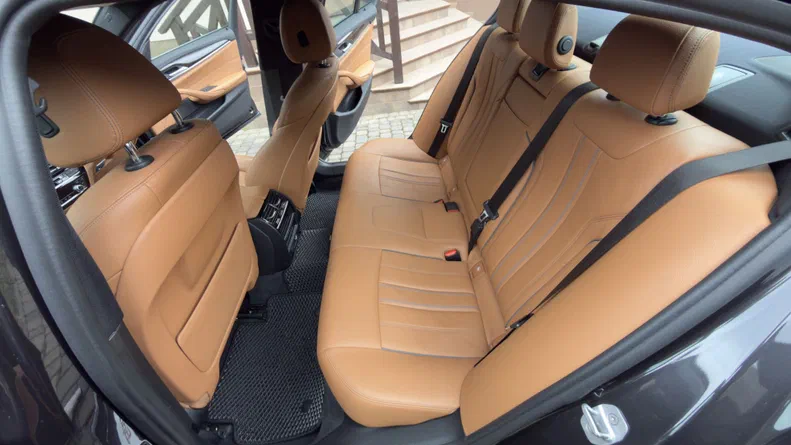 BMW 5 серія 2019 - 7