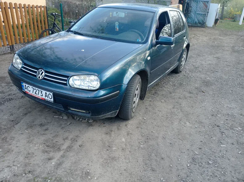 Volkswagen Golf 2003