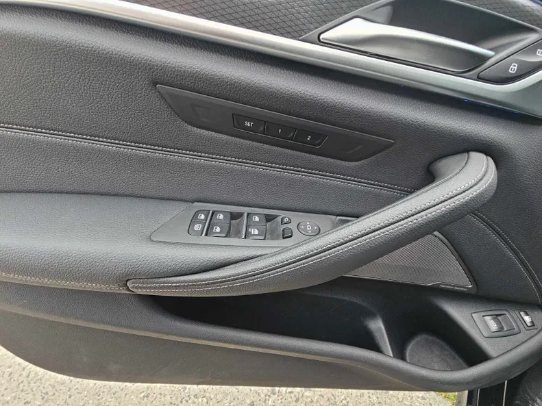 BMW 5 серии 2022 - 11