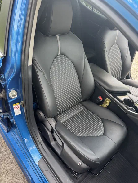 Toyota Camry 2018 - 12