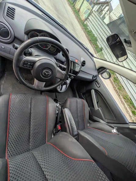 Mazda 2 2012 - 13