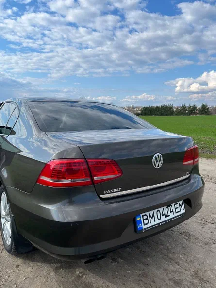 Volkswagen Passat 2012 - 2
