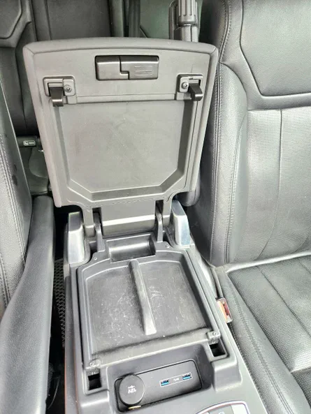 Land Rover Discovery 2018 - 16