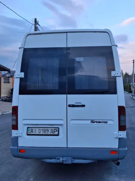 Mercedes-Benz 312D 1998 - 5