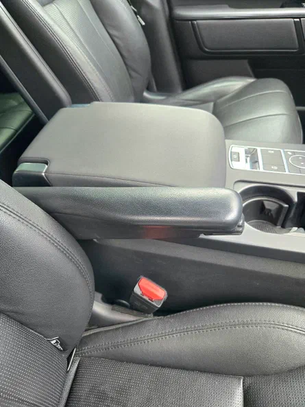 Land Rover Discovery 2018 - 17