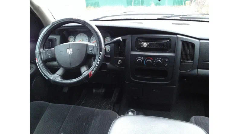 Dodge RAM 2004 - 9