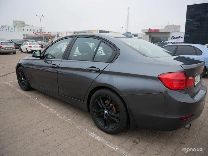 BMW 3 серія 2013 - 10
