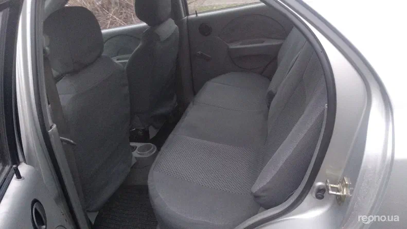 Chevrolet Aveo 2004 - 9