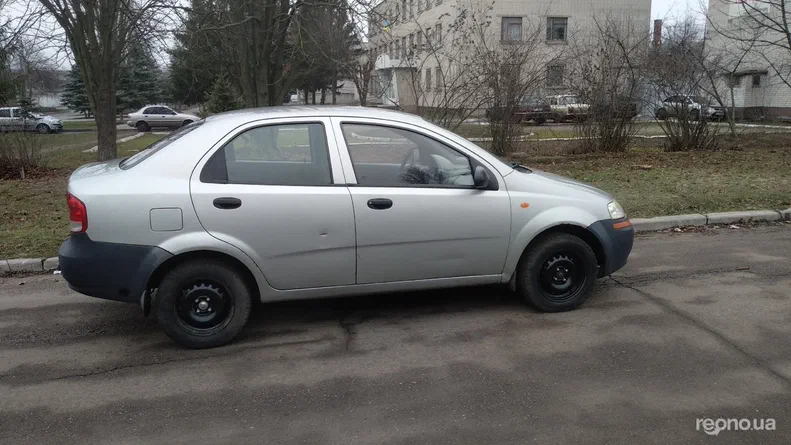 Chevrolet Aveo 2004