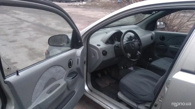 Chevrolet Aveo 2004 - 5