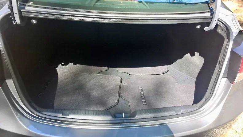 Hyundai Elantra 2013