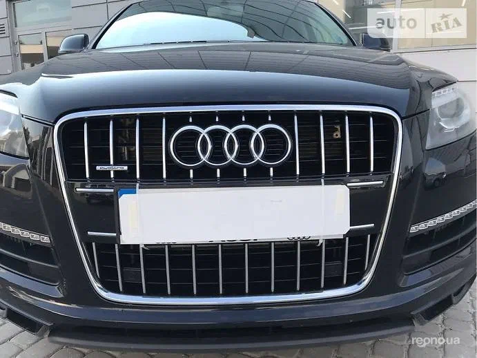 Audi Q7 2012 - 11