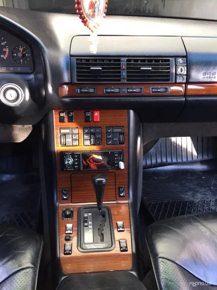 Mercedes-Benz S-Класс 1993